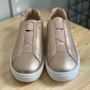 Women’s Fabletics Laurel shoes: Size 10